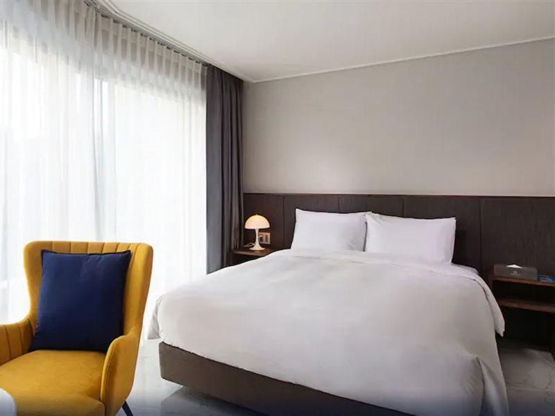 Busan Yeongmu Parade Hotel Haeundae Beach ภายนอก รูปภาพ