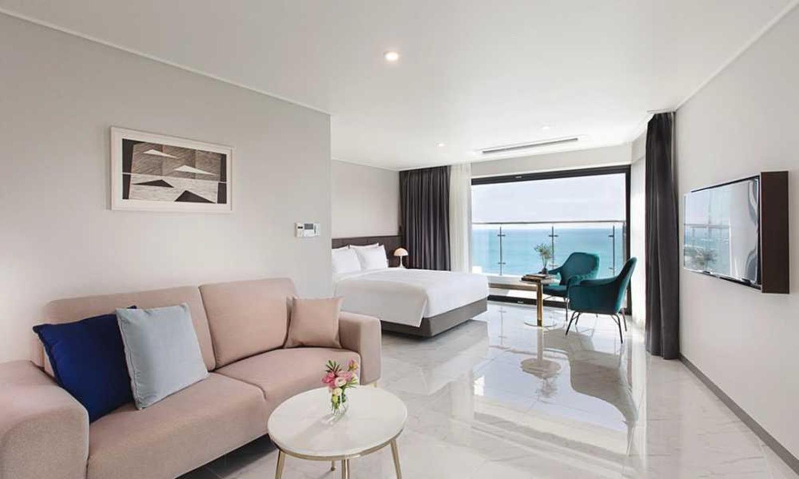 Busan Yeongmu Parade Hotel Haeundae Beach ภายนอก รูปภาพ