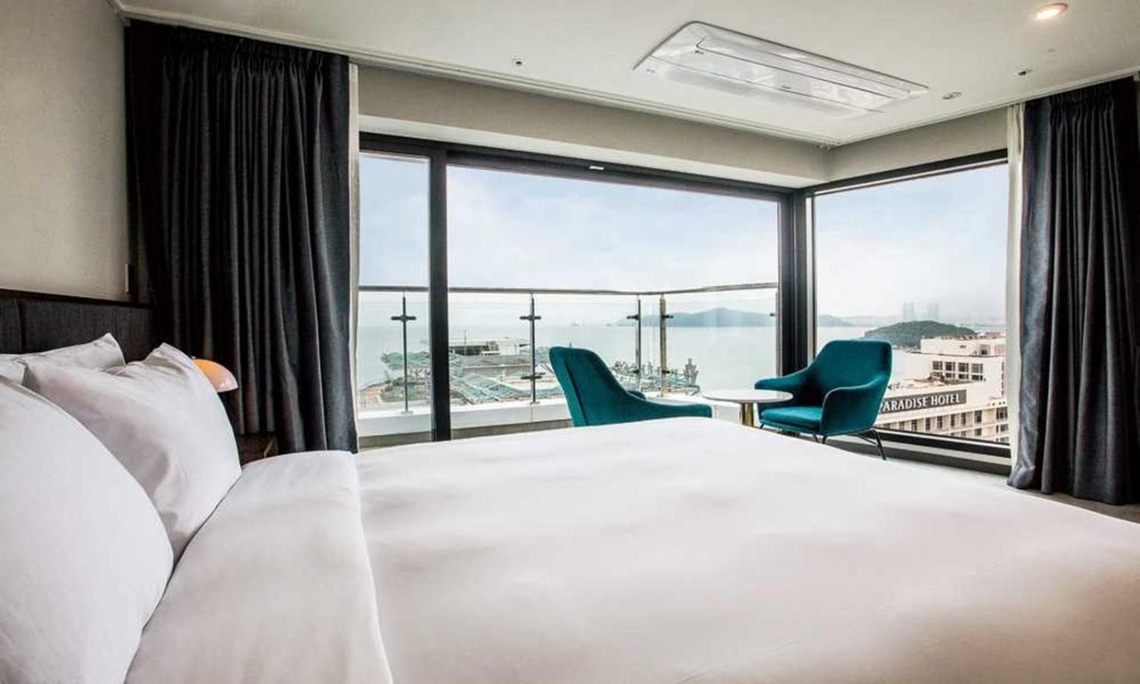 Busan Yeongmu Parade Hotel Haeundae Beach ภายนอก รูปภาพ
